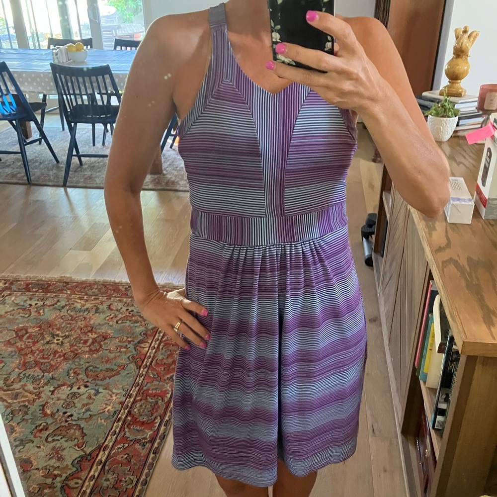 Tehama athletic dress small